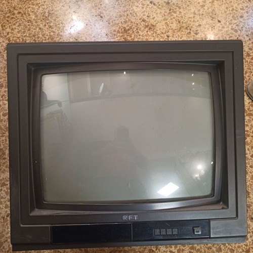 RFT CRT television used, working