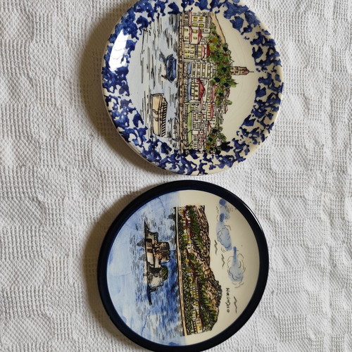 Ceramic souvenir plates from Nafplio used, hand-painted