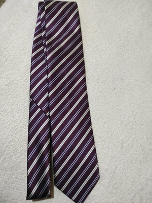 Purple tie with stripes like new