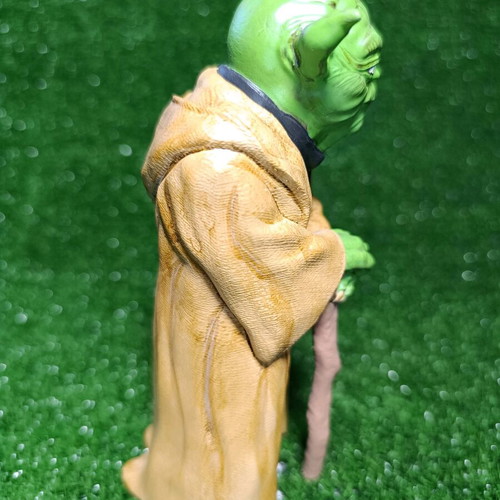 Master Yoda handmade resin collectible figure like new