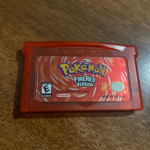 Pokemon Fire Red Repro like new, Game Boy Advance