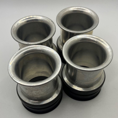 Carburetor velocity stacks used, set for Hayabusa