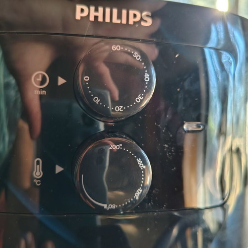 Philips Airfryer Essential 4lt like new
