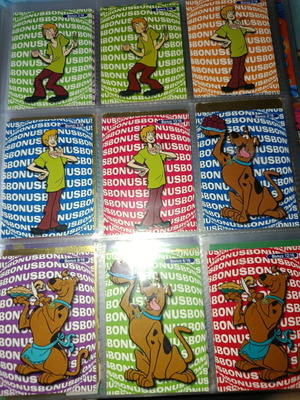 Άλμπουμ με 270 κάρτες Scooby Doo σαν καινούργιο