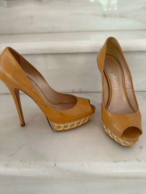 Casadei peep toe beige patent leather pumps used with gold detail
