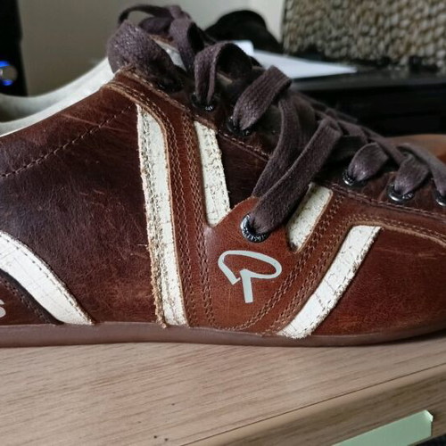 Redskins leather sneakers size 41 like new, brown