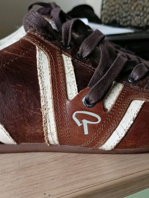 Redskins leather sneakers size 41 like new, brown