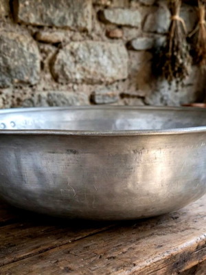 Collectible aluminum military basin Piraeus No 38 used, vintage