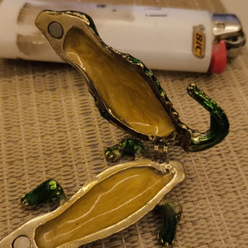 Small crocodile decorative item like new