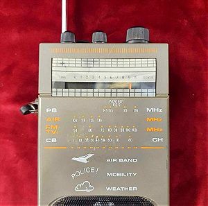 Παλαιό φορητό ραδιόφωνο AIR BAND της INTERNATIONAL - model No. 877T