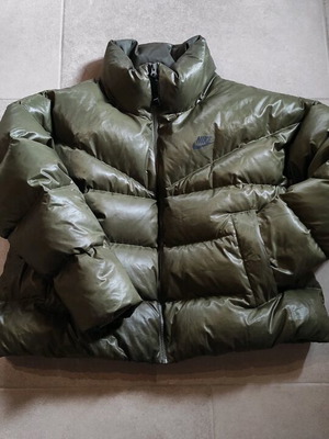 Nike jacket L used, very warm puffer