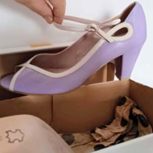Leather peep toe shoes with buckle handmade like new, lavender color