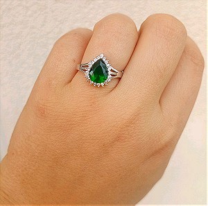 Ασημένιο δαχτυλίδι 925 με ζιργκον πρασινο και άσπρα