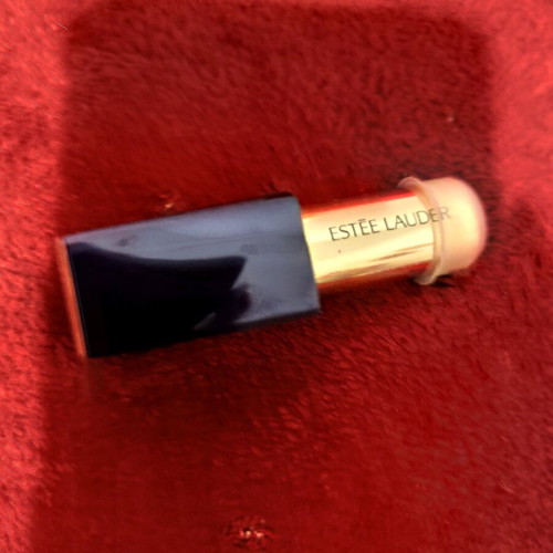 Estée Lauder Envy Metallic Matte 130 Brushed Bronze Lipstick like new