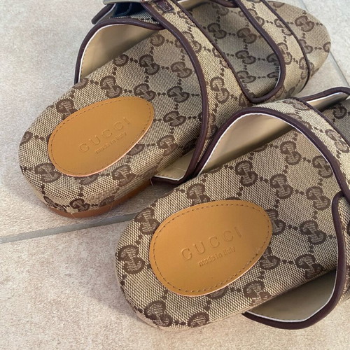 Gucci sandals new, size 38, brown