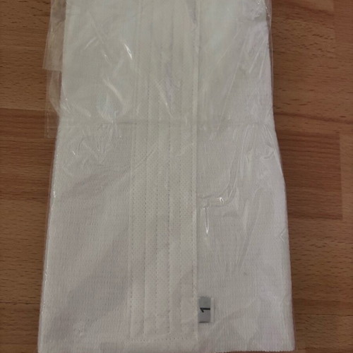 White knee pads new, pack of two, size 1