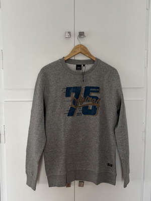 Men's sweatshirt like new, size Large