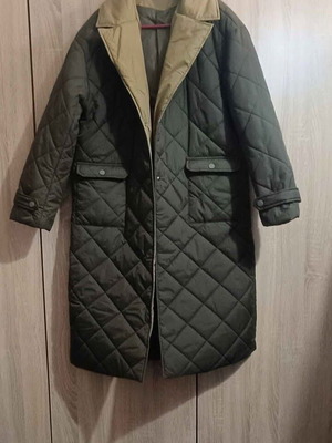 Women's coat new with lining size L