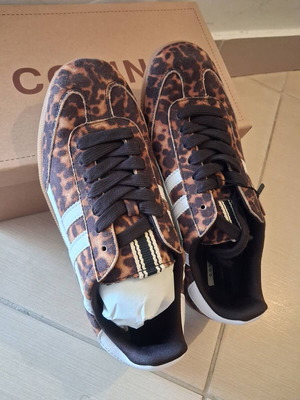 Corina leopard athletic shoes new size 39