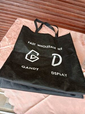 Multipurpose handbag like new