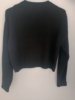 Bershka μαύρο πλεκτό cropped πουλόβερ XS σαν καινούργιο