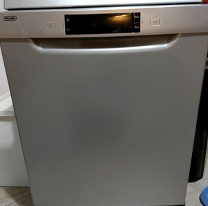 πλυντήριο πιατων delonghi