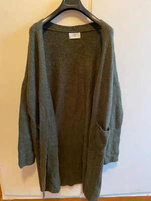 Women's khaki cardigan in excellent condition size M
