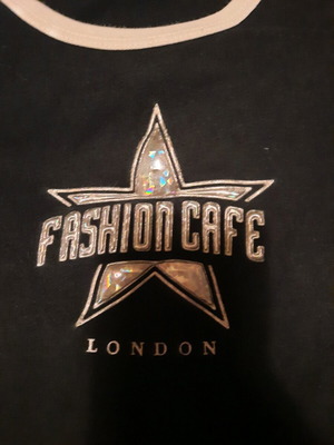 Vintage 90s Fashion Cafe London Collectible T-Shirt (Size S)