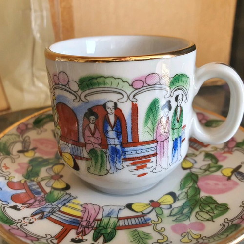 Porcelain coffee set vintage, 4 cups with saucers, like new