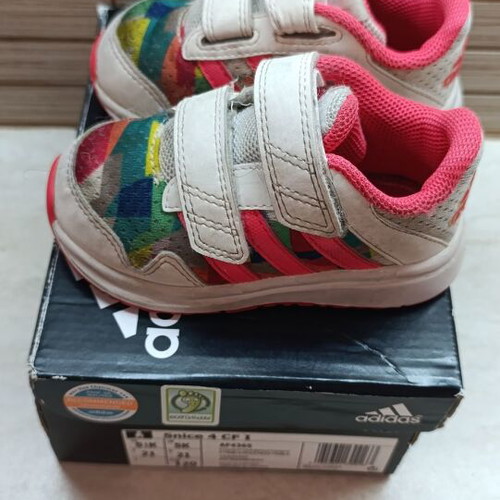 Adidas kids shoes like new, barely worn