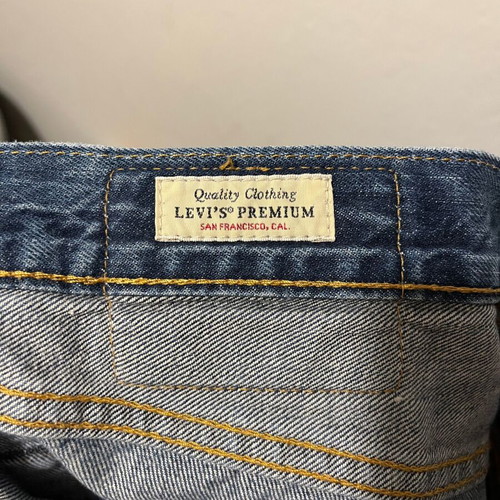 Levi's 501 men blue jeans pants used W32 L30