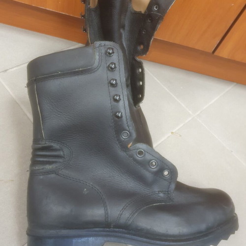 High boots size 43, black
