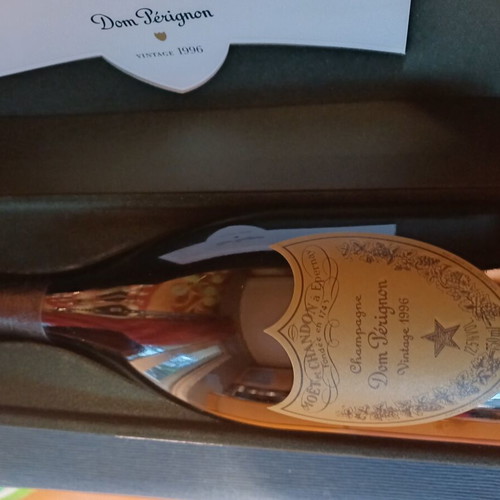 Dom Pérignon Vintage 1996 Champagne new with original box