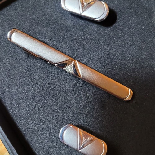 Lena men's set with watch, cufflinks and tie clip like new