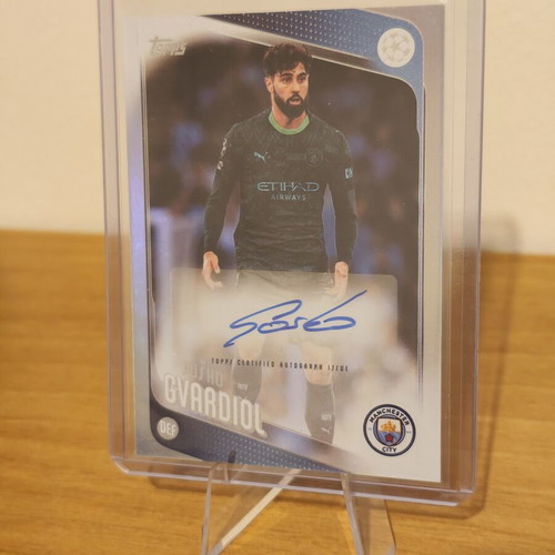 Topps Chrome Josko Gvardiol Manchester City autograph refractor card like new