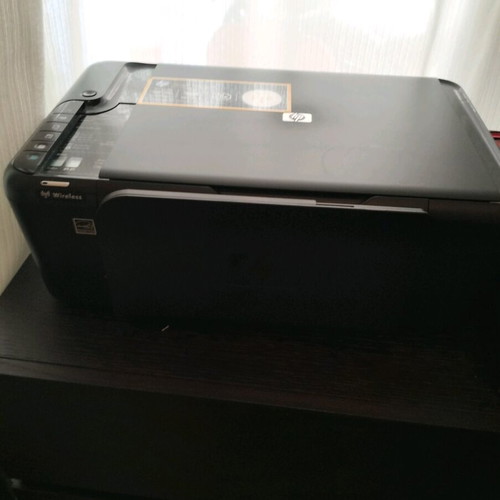 Hp printer like new without cable and ink