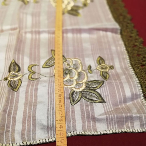 Handmade silk embroidery set of 3 pieces like new with gold thread and lace