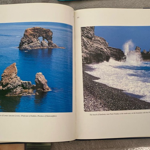 Crete Proud Beauty book like new