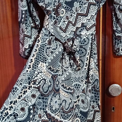 Vintage lightweight midi dress with geometric patterns