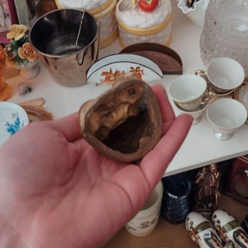Vintage brass decorative item like new