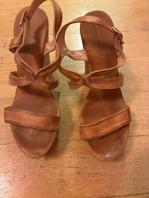 Makis Kotris beige tan platform sandals size 37 used, 10cm heel