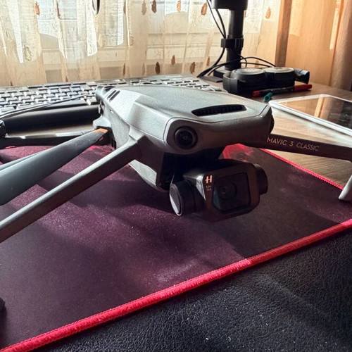 DJI Mavic 3 Classic with controller and carrying case like new