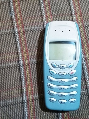 Nokia 3410 used vintage phone for parts or collection