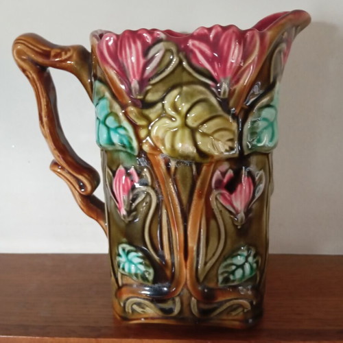 Vintage French Majolica Pitcher Frei Onnaing Art Nouveau like new
