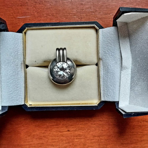 925 Silver Pendant with Zircon Like New