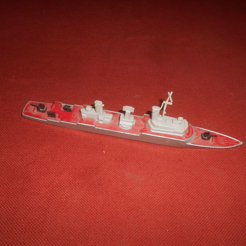 Matchbox Sea Kings K-301 Frigate Lesney England 1976 toy ship