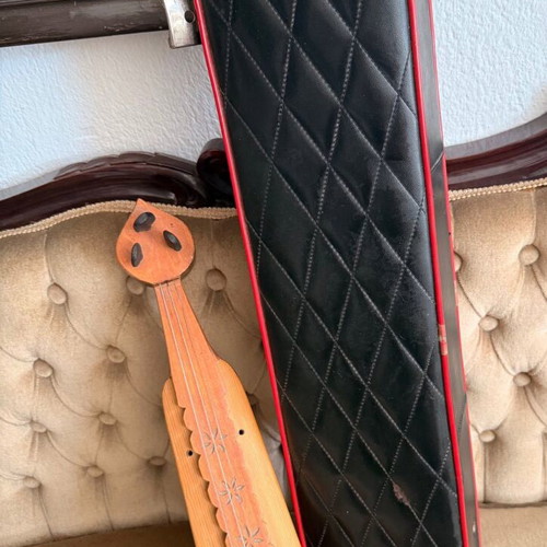 Pontian Lyra handmade used, vintage piece with case