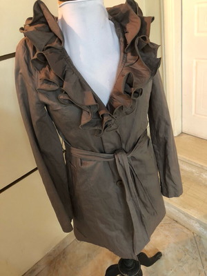 Women's linen trench coat like new, Italian with belt