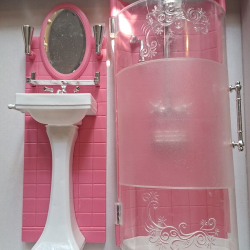 Barbie bathroom furniture like new