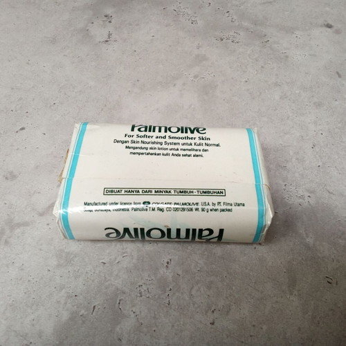 Palmolive beauty soap collectible bar from 1980s like new